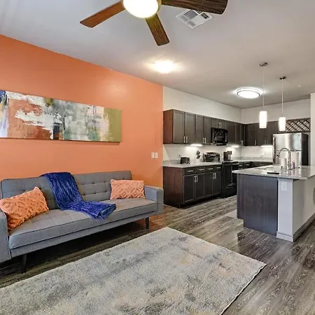 Appartement Couples Downtown Getaway, Medical District